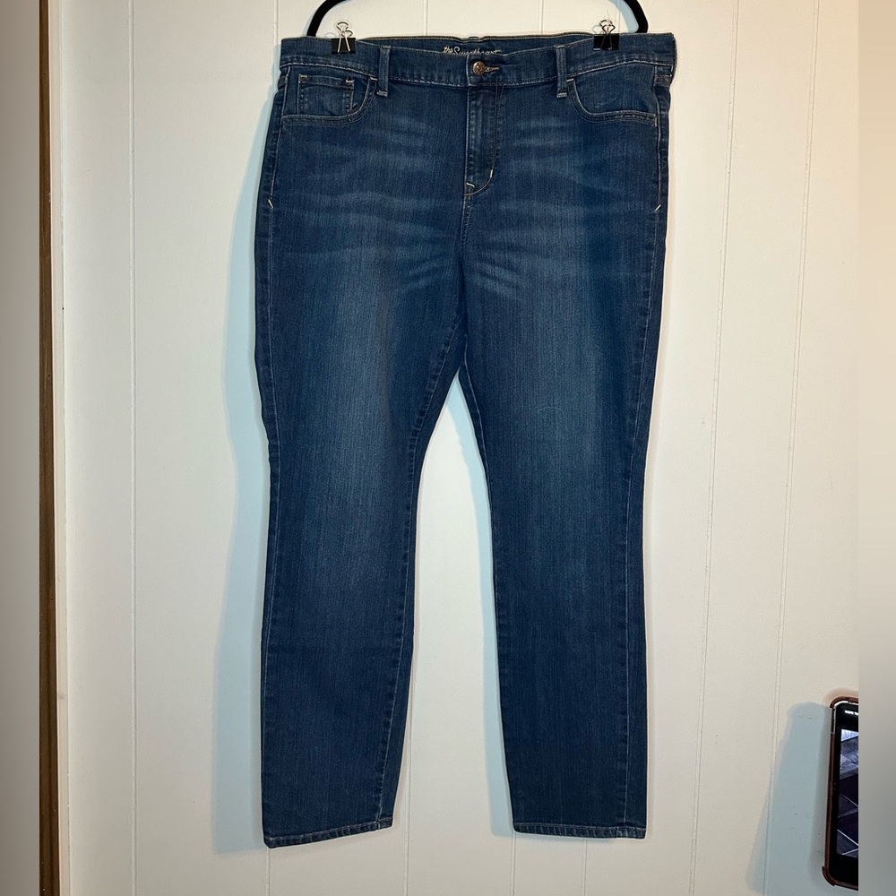 Old Navy Sweetheart Jeans size 18 regular. Not altered. Straight leg.